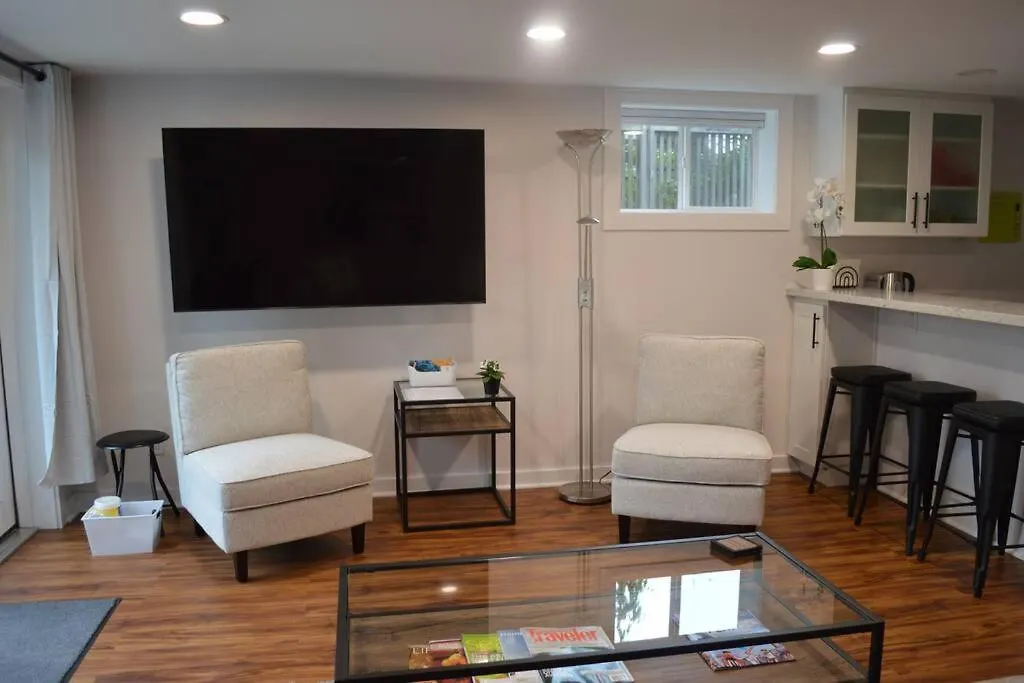Cozy 1 Bedroom Apartment In Nw Seattle W/ Private Patio