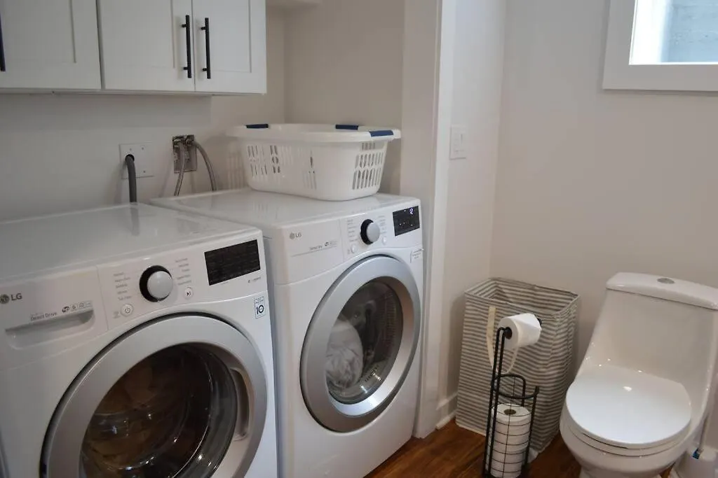 Cozy 1 Bedroom Apartment In Nw Seattle W/ Private Patio